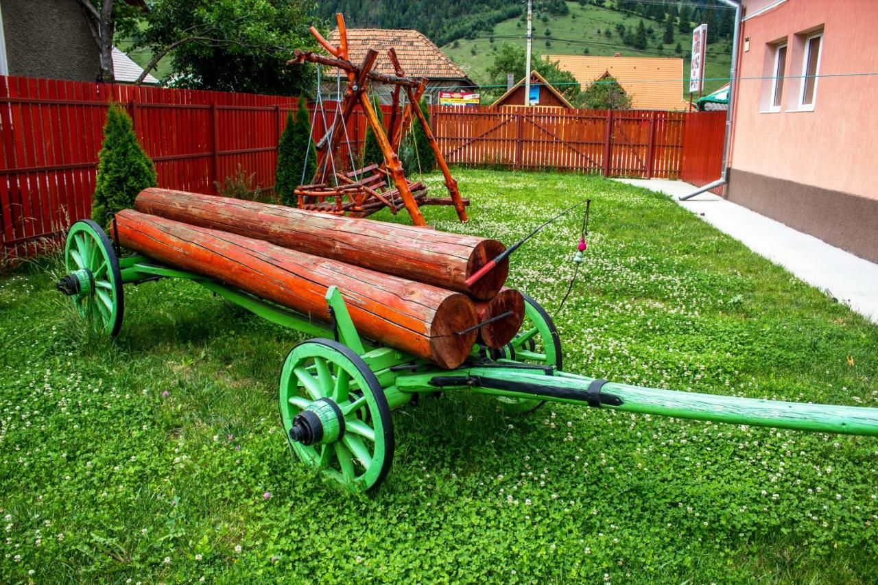 Отели типа «постель и завтрак» Picnic Panzio Lunca de Sus-32